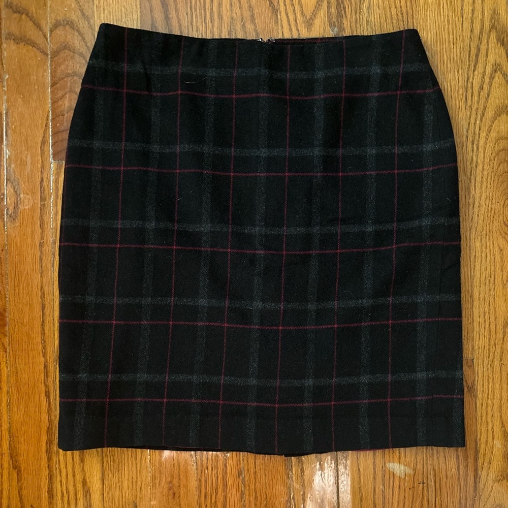 Talbots Plaid Wool Blend Skirt – Size 8
